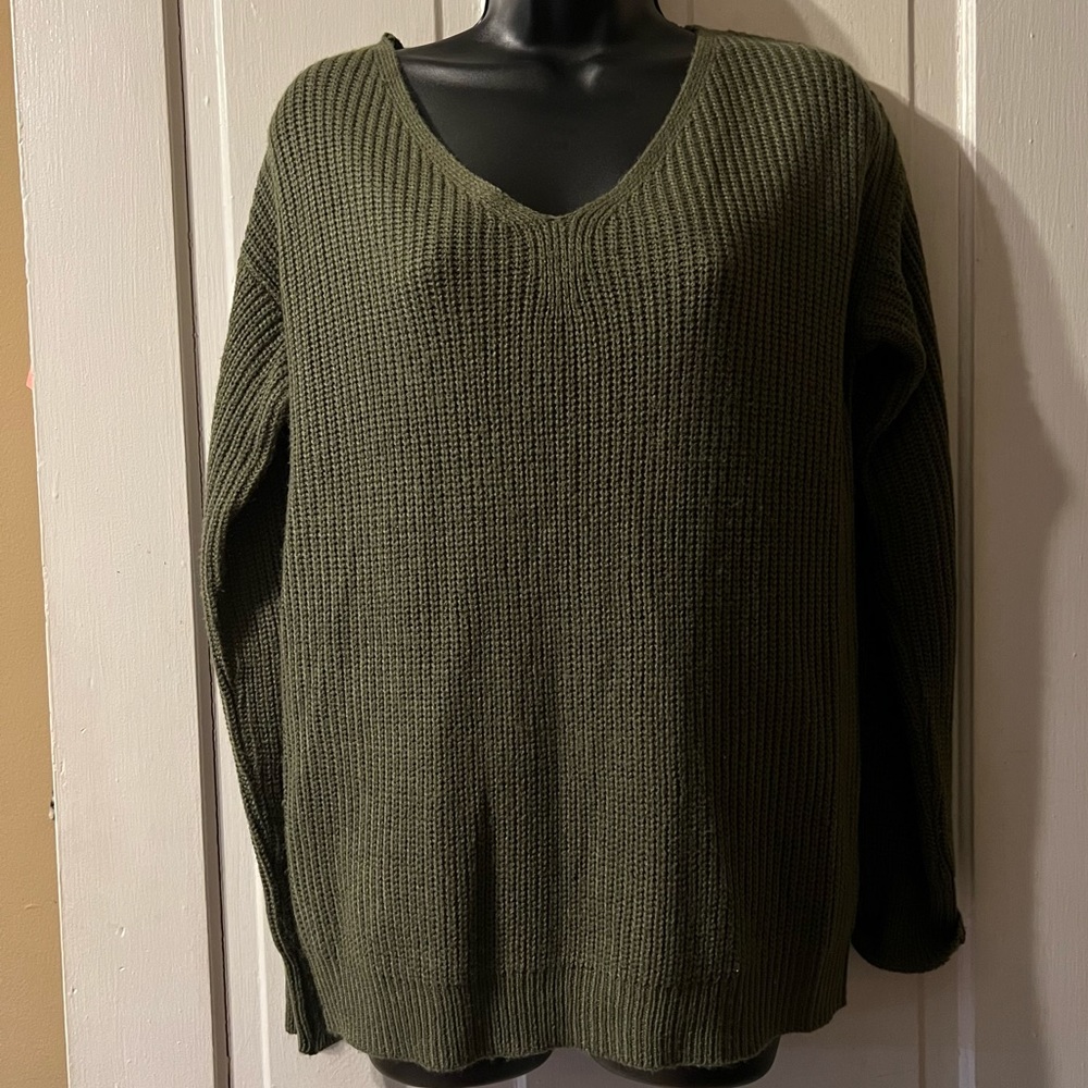 (EUC) Poof Apparel